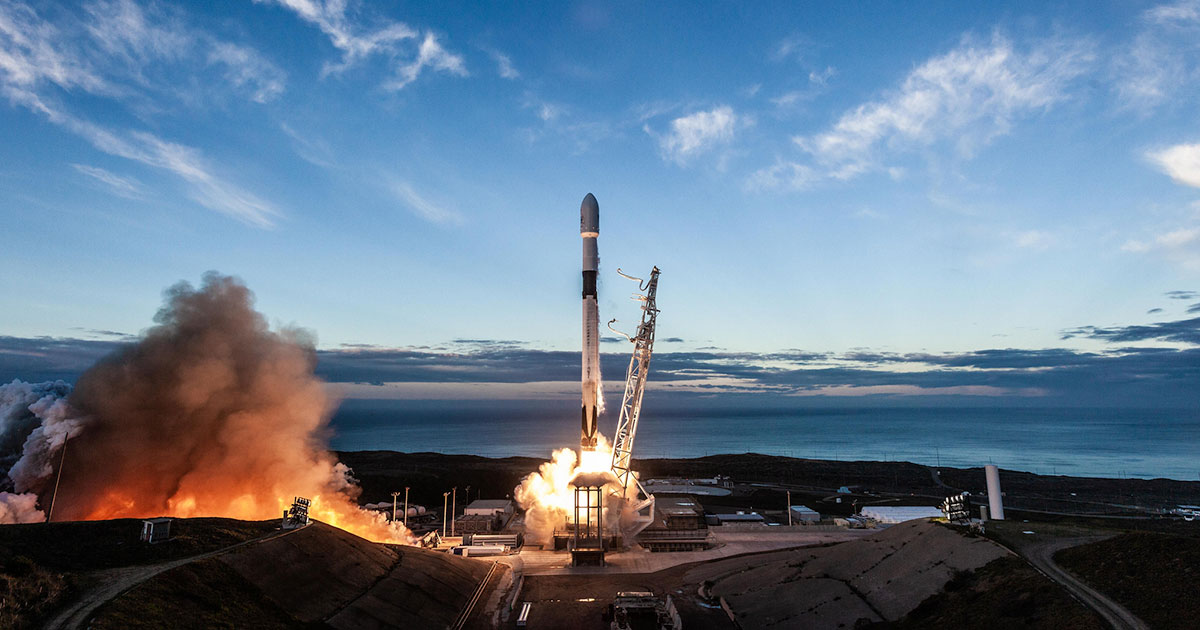 Türksat 5A චන්ද්රිකාව අභ්යාවකාශ ගත කරමින් SpaceX සමාගම 2021 වර්ෂය සඳහා වන තම ප්රථම රොකට් දියත් කිරීම සිදු කරයි