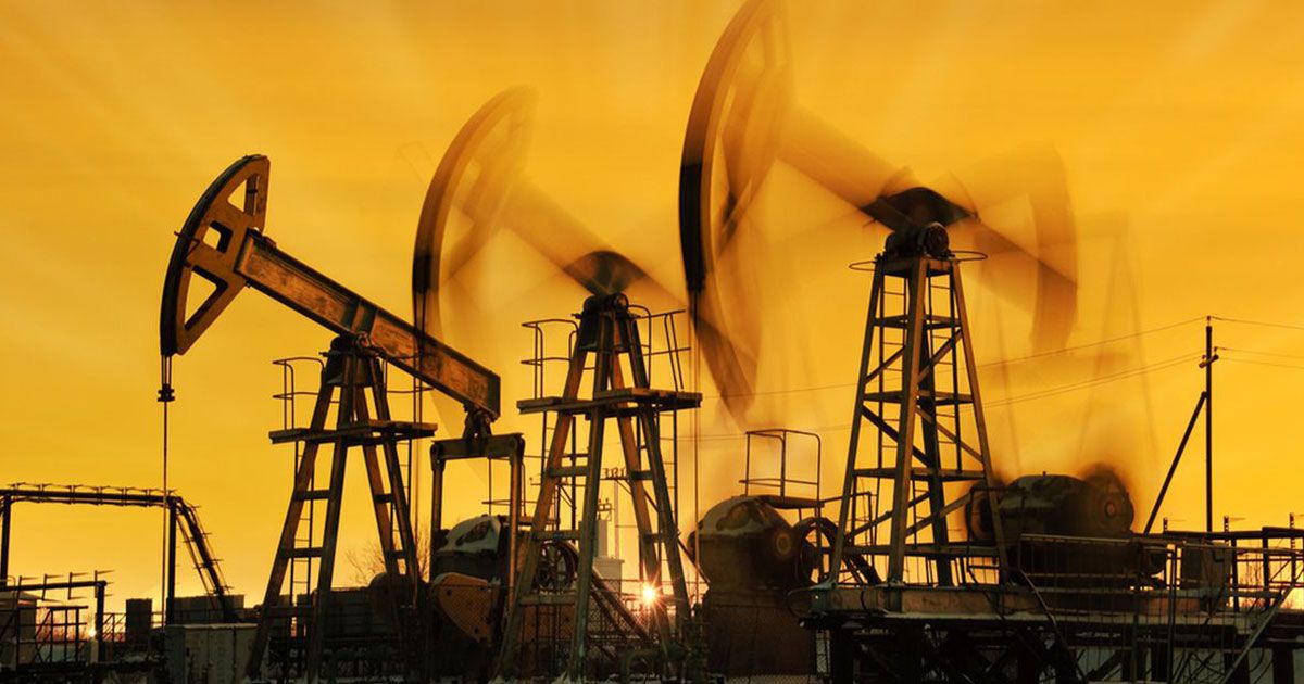 හැමෝම මේ දවස් වල කතා වෙ​න පෙට්‍රල්, ඩීසල් නිපදවීමට යොදාගන්නා බොරතෙල් ඇති වුනේ මේ විදිහට​යි