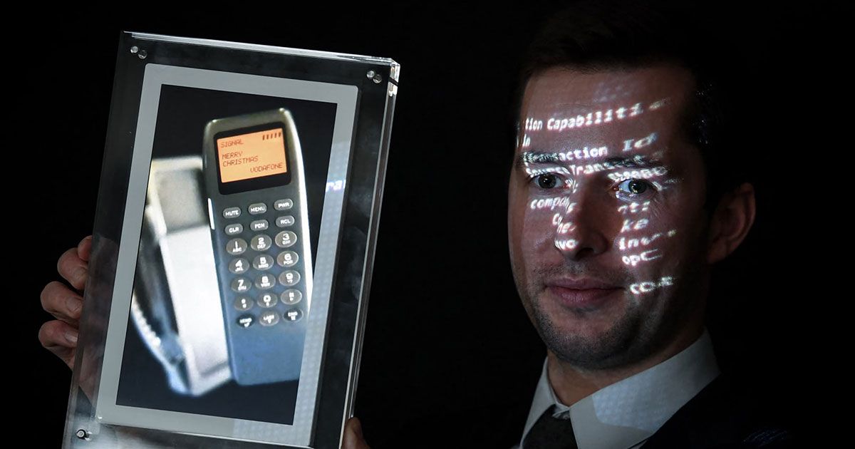 ලොව ප්‍රථම කෙටි පණිවිඩය (SMS) එක NFT එකක් ආකාරයෙන් පැරීසියේදී ඩොලර් 150,000කට වෙන්දේසි ​වේ