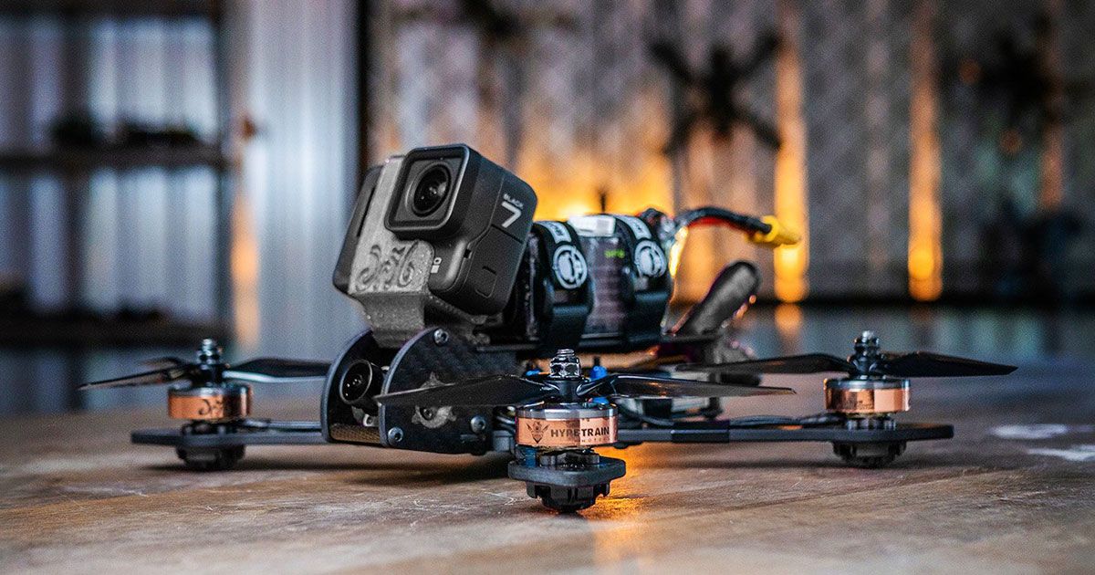 Drone එකක් හදන්න අදහස් කරන් ඉන්න ඔයා මිලදී ගන්​න ඕන උපාංග