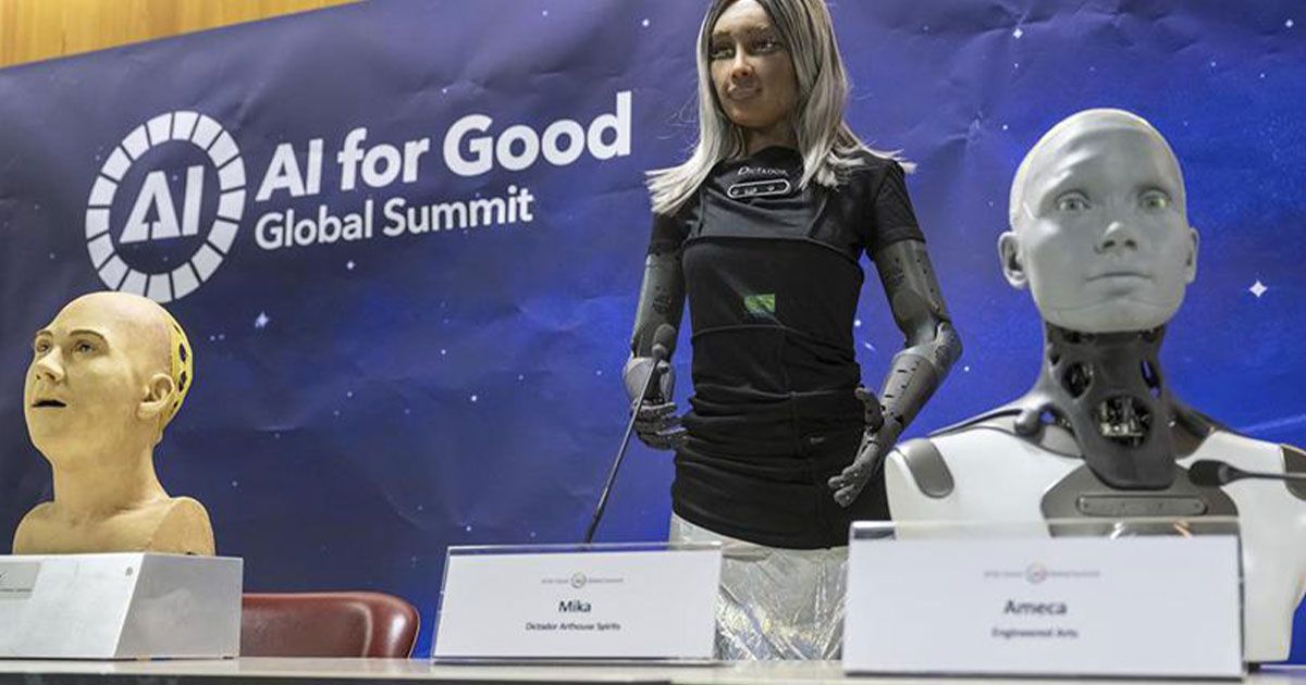 මිනිසාට වඩා හොඳ නායකත්වයක් ලබාදීම සඳහා හැකියාව ඇති බව මානවරූපී රොබෝවරුන් සිය ප්‍රථම මාධ්‍ය හමුවේදී පවසයි