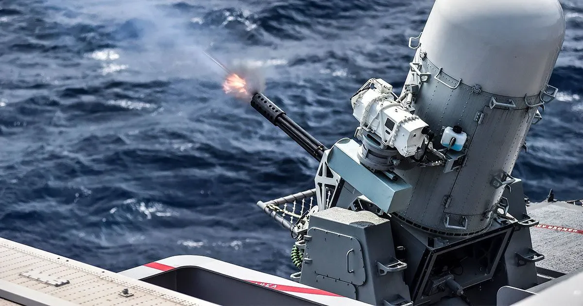 යුද්ධයේදී ගුවනින් එන සතුරු ප්‍රහාර වලින් යුධ නැව් බේරා ගන්නා ආරක්ෂකයා, Close in weapan systems (CIWS)