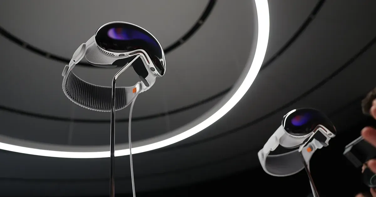 Apple Vision Pro සඳහා YouTube සහ Spotify apps නිකුත් නොවනු ඇති බව වාර්තා ​වේ